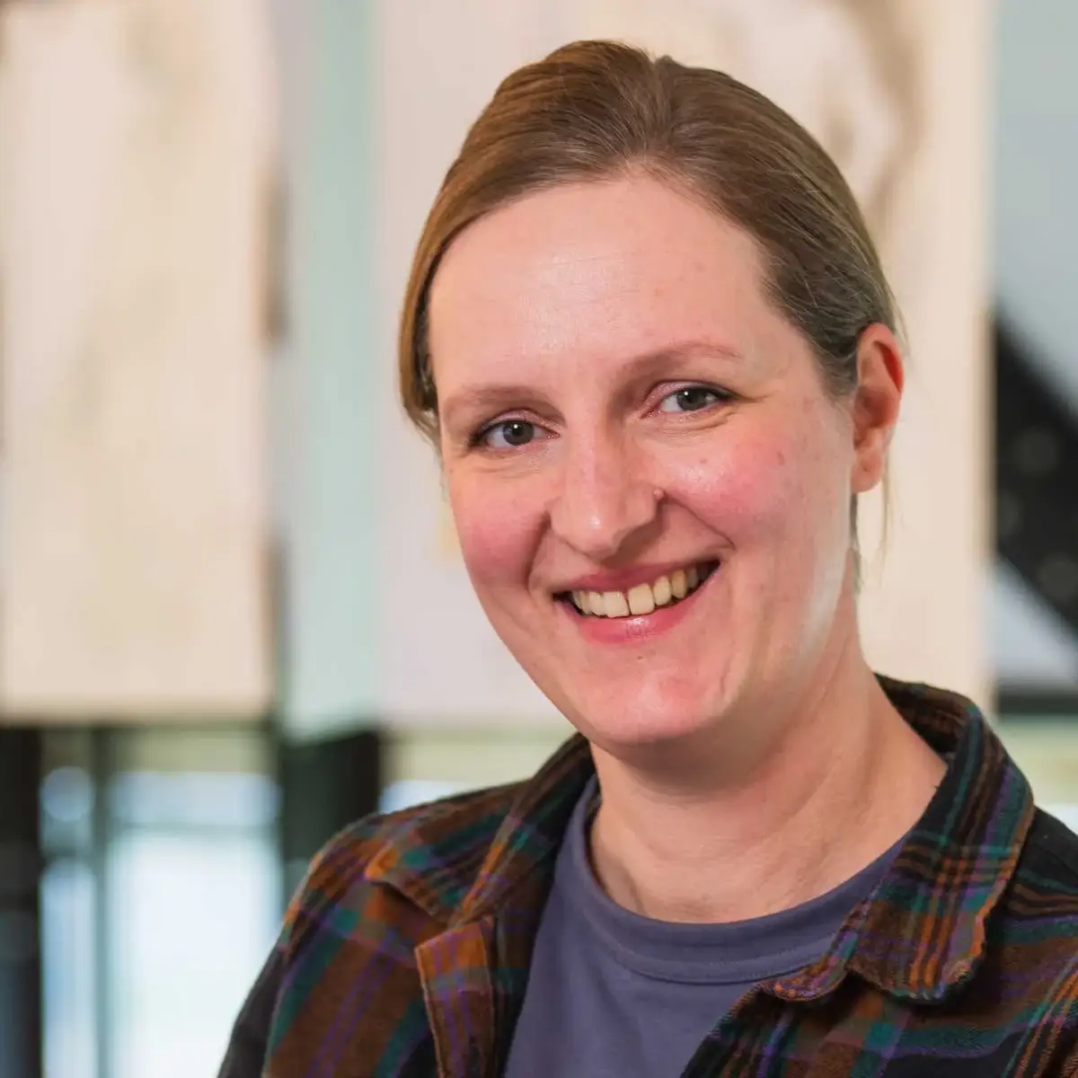 Porträt Corinna Kallendrusch