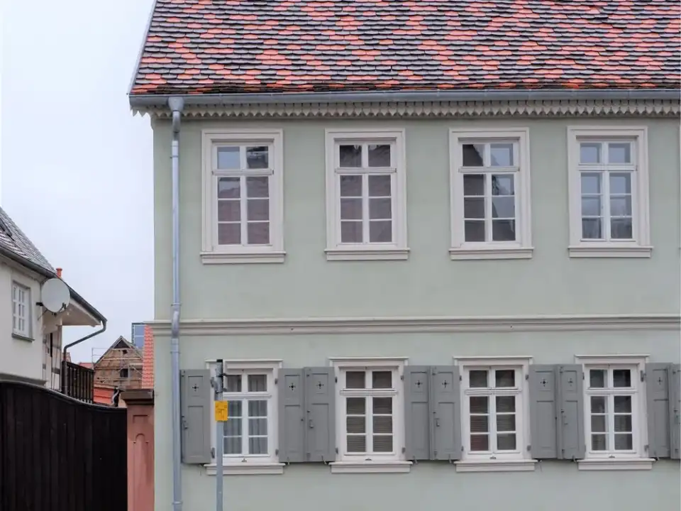 Saniertes Wohnhaus an der Wilhelm-Leuschner-Straße in Trebur