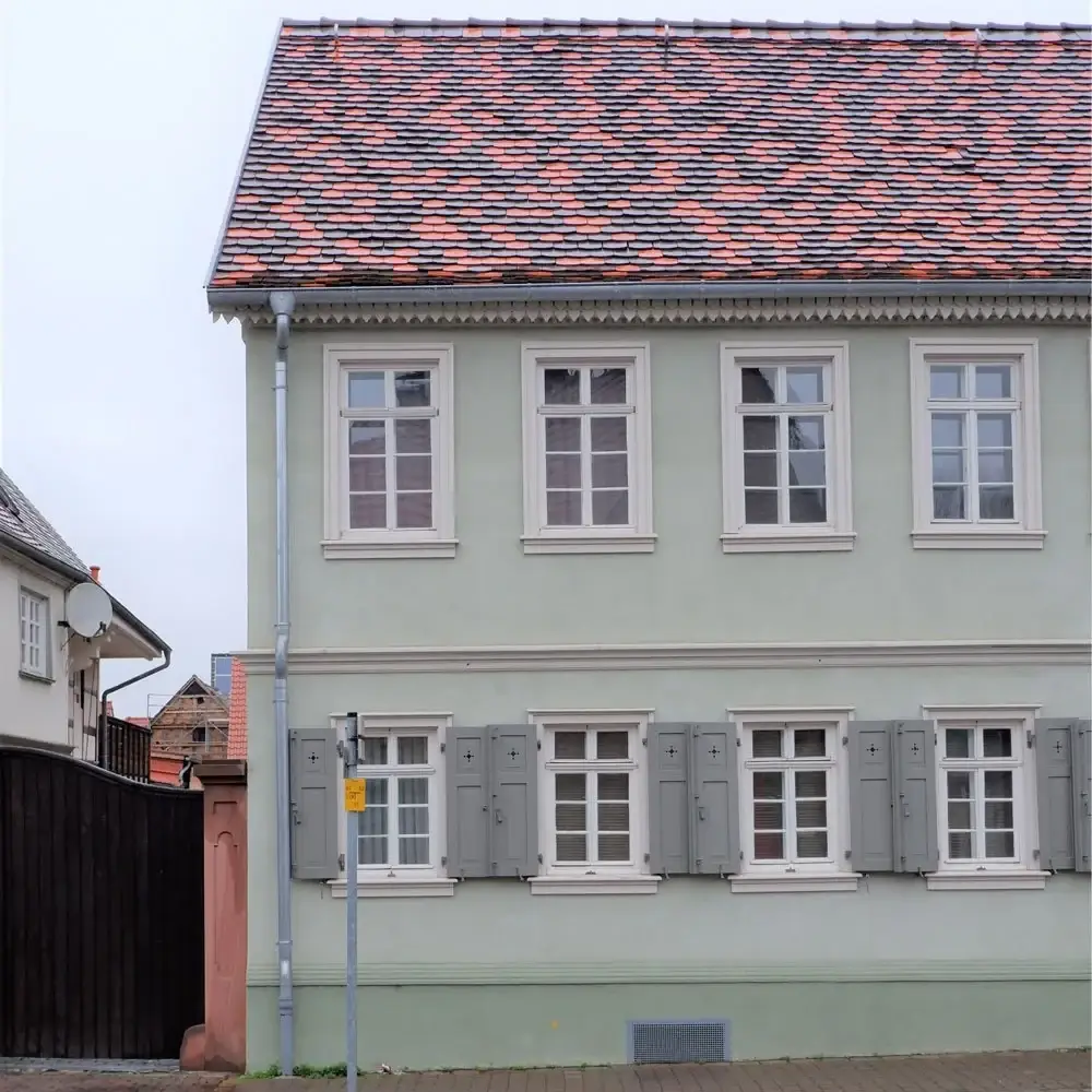 Saniertes Wohnhaus an der Wilhelm-Leuschner-Straße in Trebur