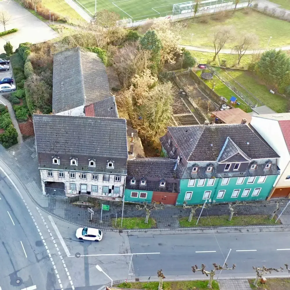 Luftbild der Rheinstraße 6 und 8 in Gernsheim