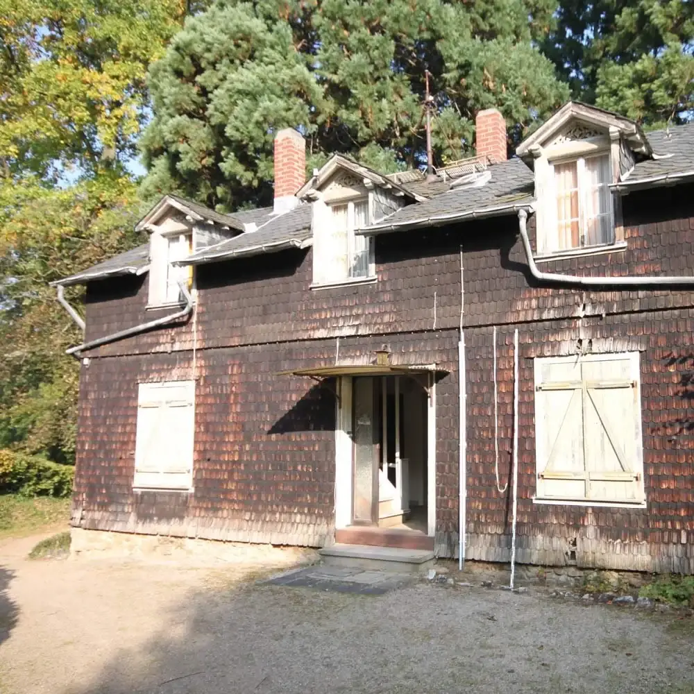 Russenbau vor der Sanierung